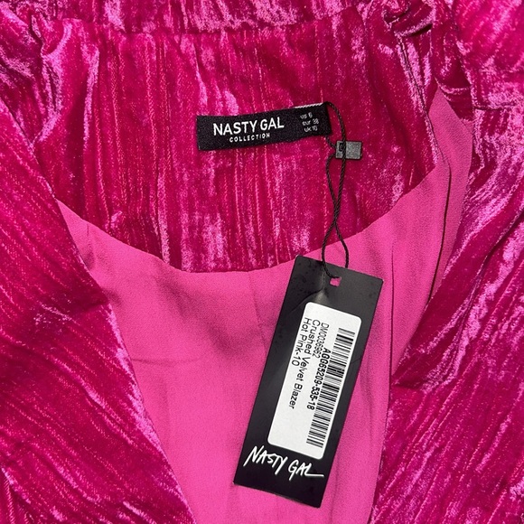 NASTY GAL: HOT PINK CRUSHED VELVET BLAZER. Women’s size U S 6. - Picture 3 of 9
